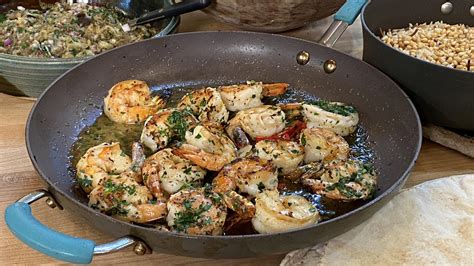 greek-style-shrimp-scampi-with-ouzo-rachael-ray image