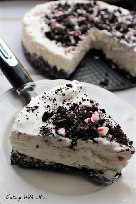 peppermint-oreo-ice-cream-cake-baking-with-mom image