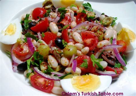 fasulye-piyazi-turkish-bean-salad-with-vegetables image