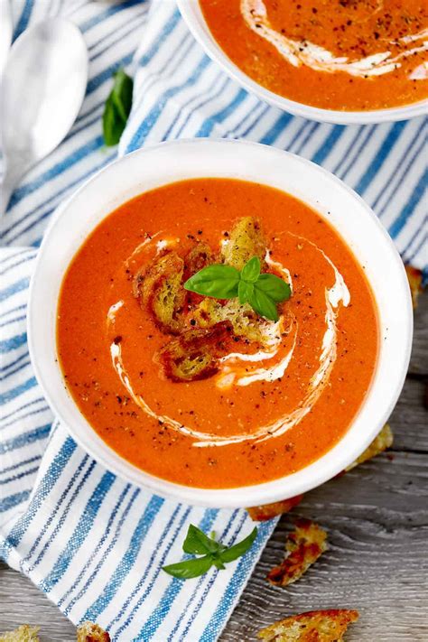 roasted-red-pepper-and-tomato-soup-bowl-of-delicious image