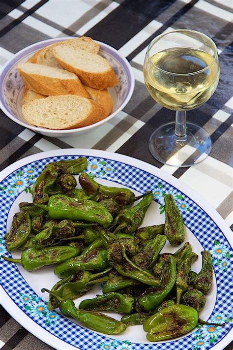 grilled-spanish-padrn-peppers-the-tasty-chilli image