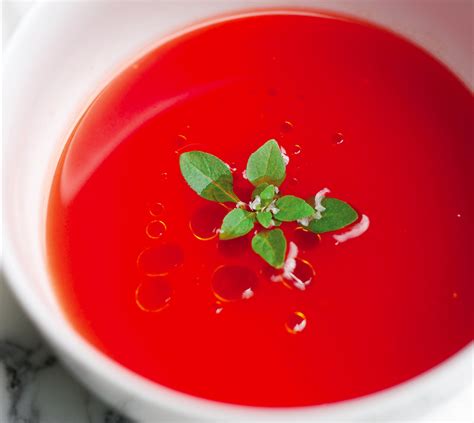 the-ultimate-raw-tomato-soup-recipe-food-republic image