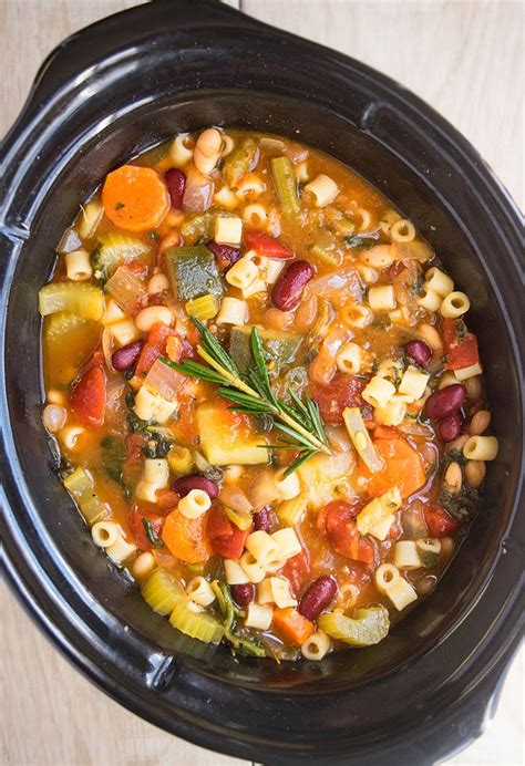 slow-cooker-minestrone-soup image
