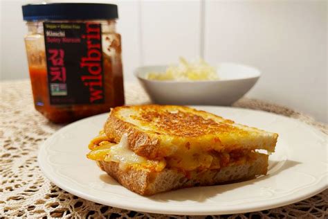 kimchi-grilled-cheese-is-trendingand-were-obsessed image