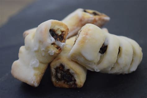 cucidati-sicilian-fig-cookies-eat-joyfully image