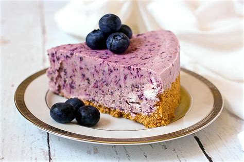 no-bake-frozen-blueberry-pie-family-food-on-the-table image