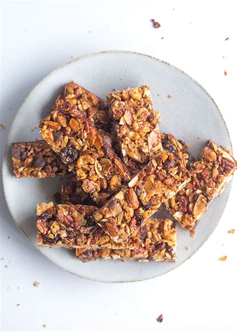 trail-mix-bars-wholesomelicious image