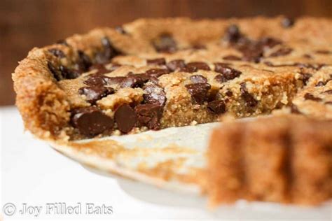 giant-chocolate-chip-cookie-tart-keto-low-carb-gluten image