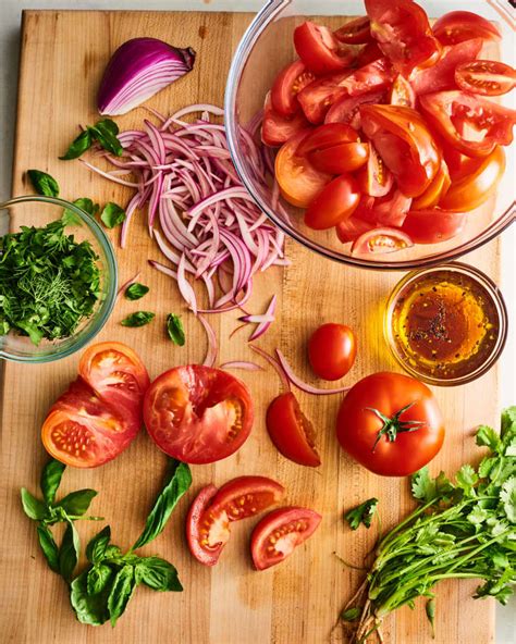 the-best-tomato-salad image
