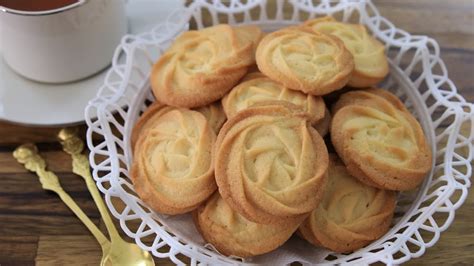 melt-in-your-mouth-butter-cookies-the-cooking-foodie image