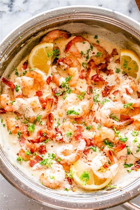 easy-garlic-shrimp-with-bacon-in-creamy image