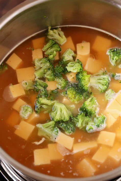 weight-watchers-friendly-broccoli-cheddar-soup image