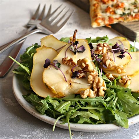 roasted-pear-and-arugula-salad-with-toasted-walnuts image