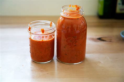 quick-fresh-tomato-basil-sauce-alexandras-kitchen image