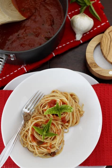 salsa-di-pomodoro-tomato-sauce-bell-alimento image