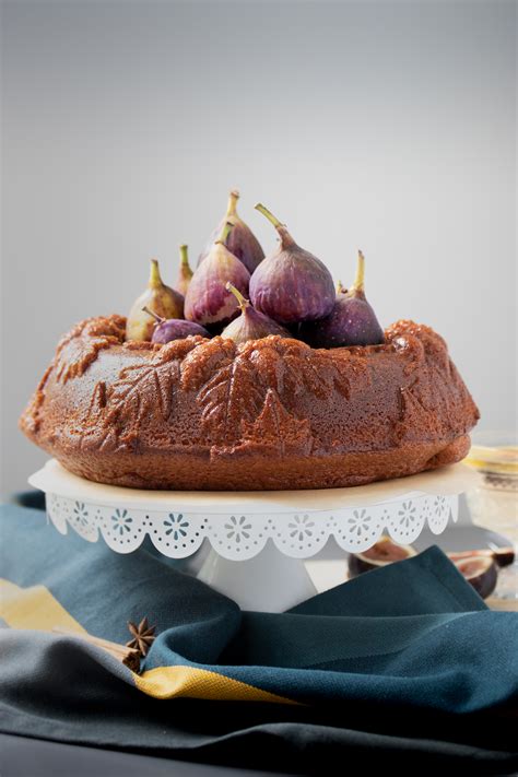 how-to-make-crack-cake-rosalynn-daniels image