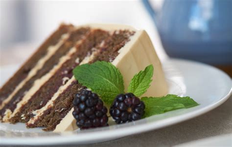 blackberry-jam-cake-with-caramel-icing-edible image