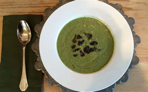 vegetarian-fresh-pea-soup-with-roasted-morel image