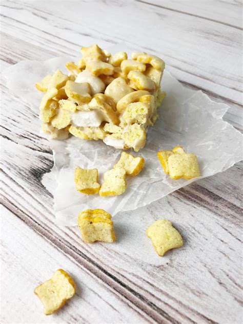 french-toast-crunch-marshmallow-treats image