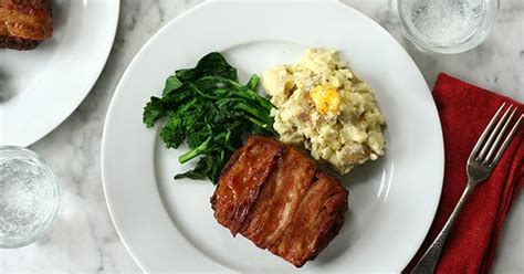 what-to-serve-with-meatloaf-32-sides-to-try-purewow image