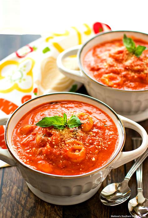 creamy-tomato-cheese-tortellini-soup image