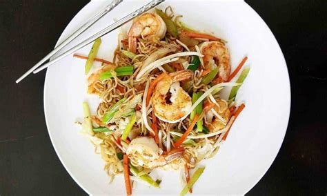 make-shrimp-chow-mein-cantonese-style-in-less-than image