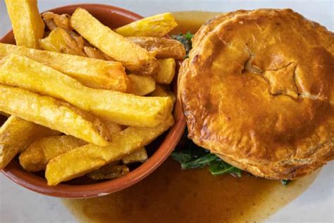 how-to-eat-steak-and-kidney-pie-british-food-and-drink image