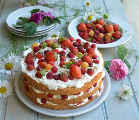 swedish-midsummer-cake-with-berries-and-cream image
