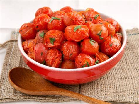sauted-cherry-tomatoes-with-garlic-and-basil-eat-this-much image