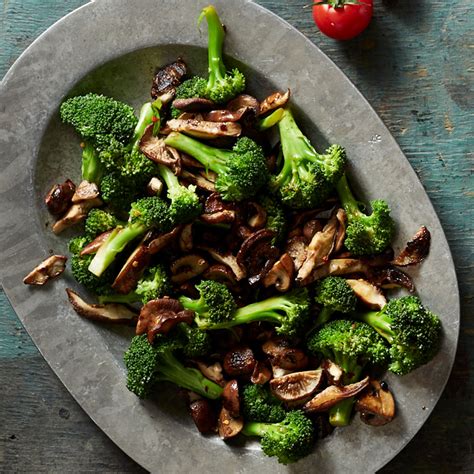 broccoli-with-balsamic-mushrooms image