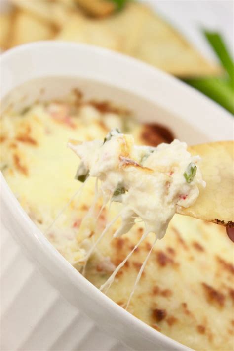 crab-rangoon-dip-recipe-moms-cravings image