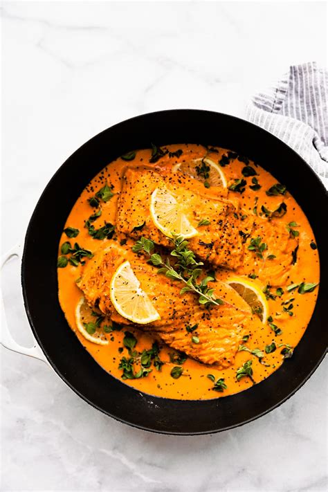baked-salmon-with-roasted-red-pepper-sauce-cotter image