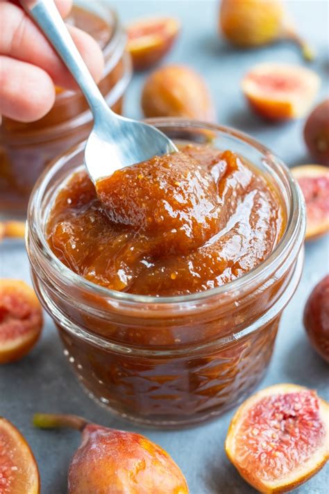 homemade-fig-jam-recipe-quick-easy-evolving image