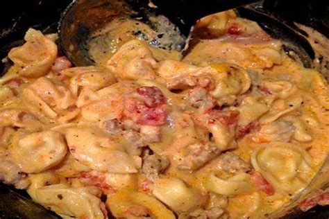 crock-pot-sausage-cheese-tortellini-us-food image