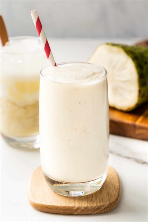 soursop-smoothie-sinh-to-mang-cau-delightful-plate image