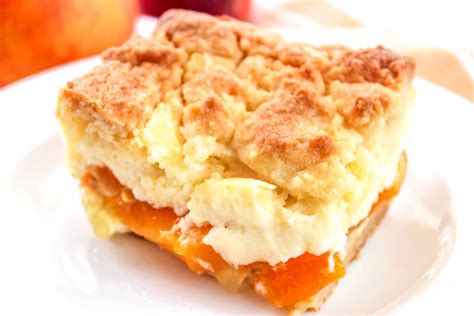 peaches-and-cream-bars-recipe-mommymusingscom image