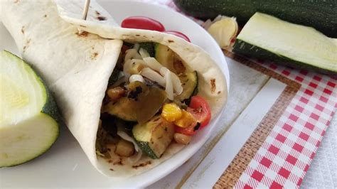 vegetarian-zucchini-burritos-recipe-bueno-foods image