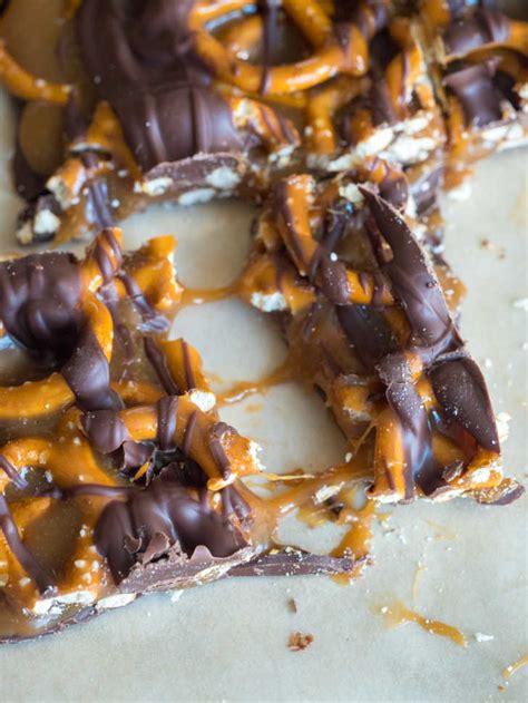 no-bake-salted-caramel-chocolate-pretzel-bars-12 image