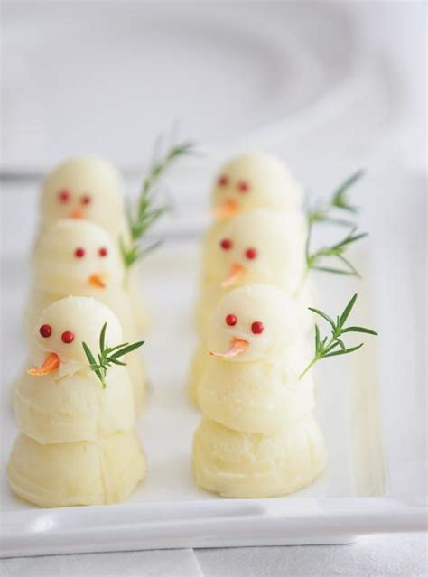 mashed-potato-snowmen-ricardo image