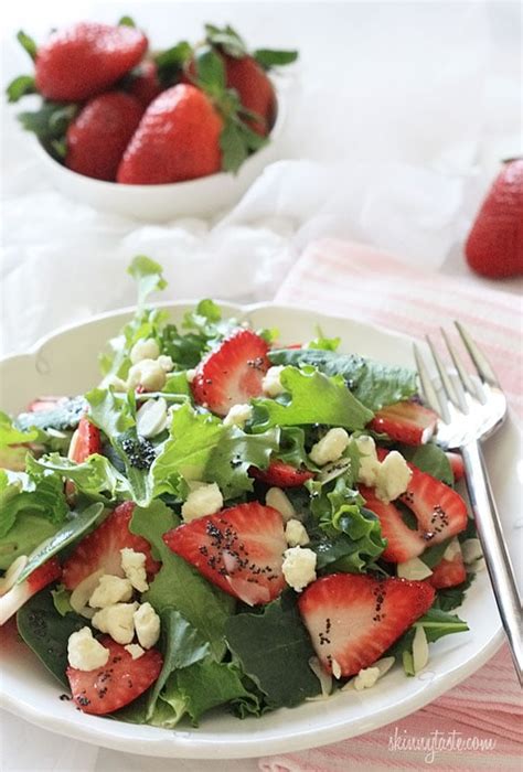 strawberry-and-gorgonzola-salad-with-poppy-seed image