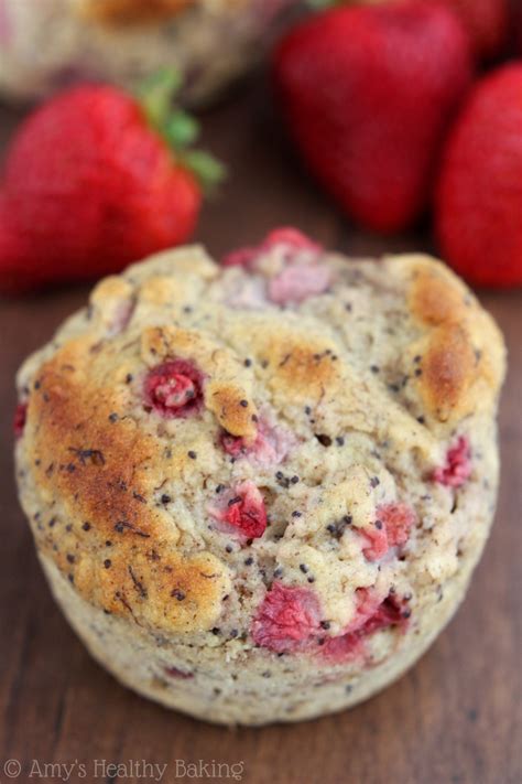 strawberry-banana-poppy-seed-muffins-amys image