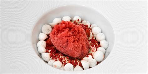 strawberry-granita-with-meringue-recipe-great-italian-chefs image