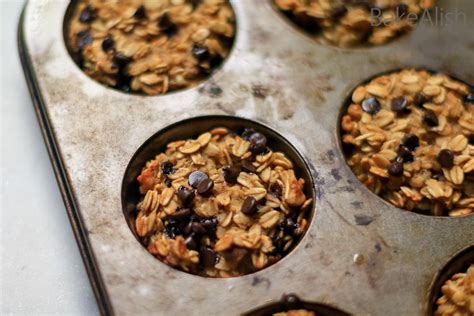 healthy-banana-oatmeal-muffins-easy-breakfast image