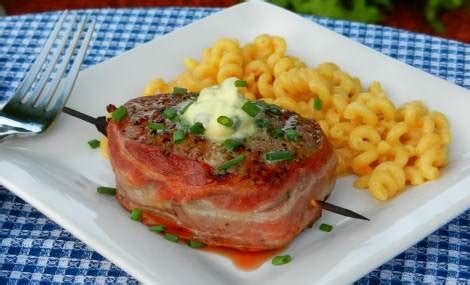 bacon-wrapped-steak-recipe-moms-who-think image