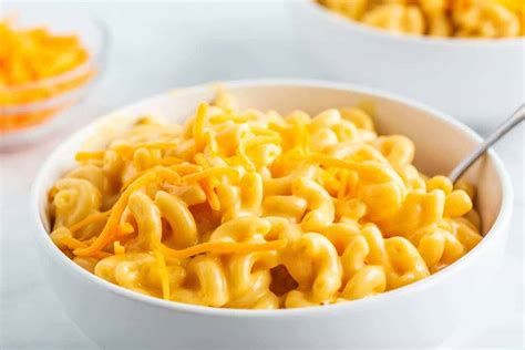super-creamy-instant-pot-mac-and-cheese-heather image
