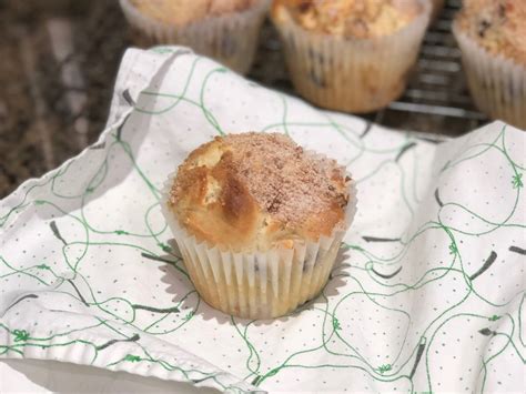 apple-raisin-muffins-recipe-kitchen-stories image
