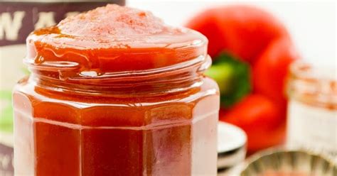 red-pepper-sweet-chilli-sauce-tinned-tomatoes image