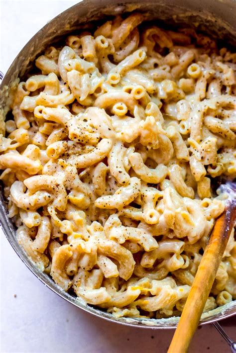 20-minute-whole-wheat-mac-and-cheese-little-broken image