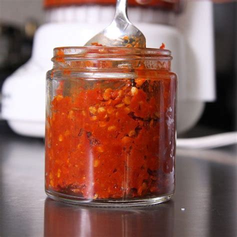 how-to-use-chile-pastes-how-to-make-chili-paste image