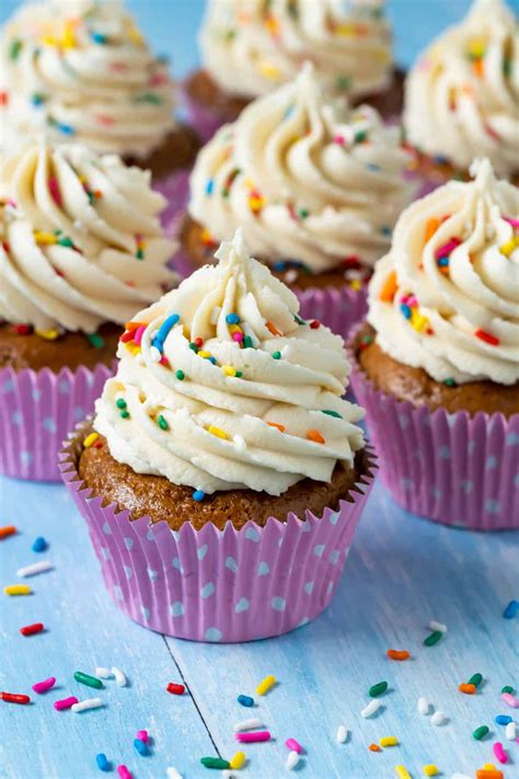 vegan-gluten-free-vanilla-cupcakes-loving-it-vegan image